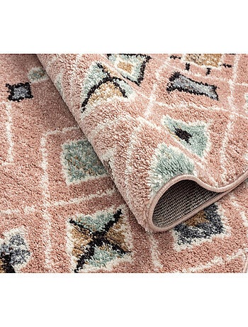 Tapis berbère motifs losange