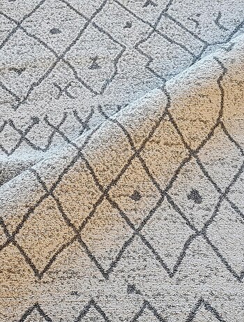 Tapis berbère tissé motif ethnic ESSAOUER