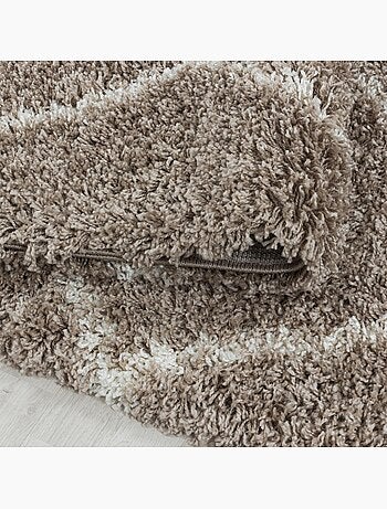 Tapis berbère tissé motif losange SHAGGY A