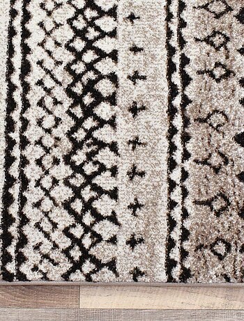 Tapis berbère tissé motifs tribaux LYN8 MABAL
