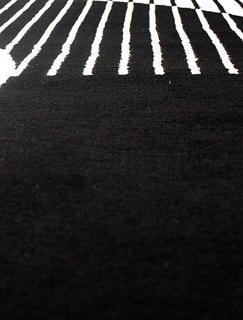 Tapis chambre tissé motif géométrique LYN1 VINILO