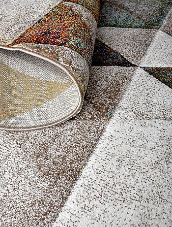Tapis chambre tissé motif géométrique LYN8 BELO 19