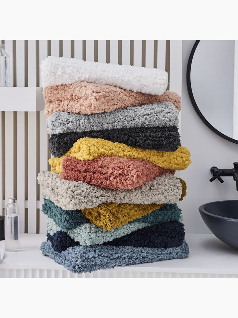 Tapis de bain tufté uni ESSENTIAL gris anthracite - Kiabi