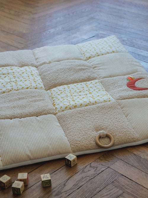 Tapis de parc d'éveil patchwork pour bébé - Kiabi Tapis de parc d'éveil patchwork pour bébé - Kiabi