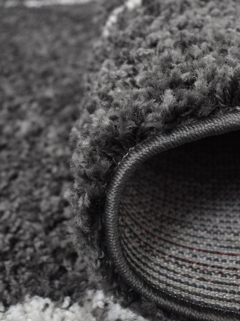 Tapis déco ethnique gris anthracite - Kiabi