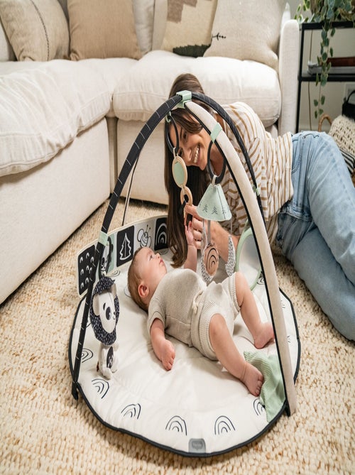 Tapis d’éveil musical avec arches et accessoires Gymini - Kiabi Tapis d’éveil musical avec arches et accessoires Gymini - Kiabi