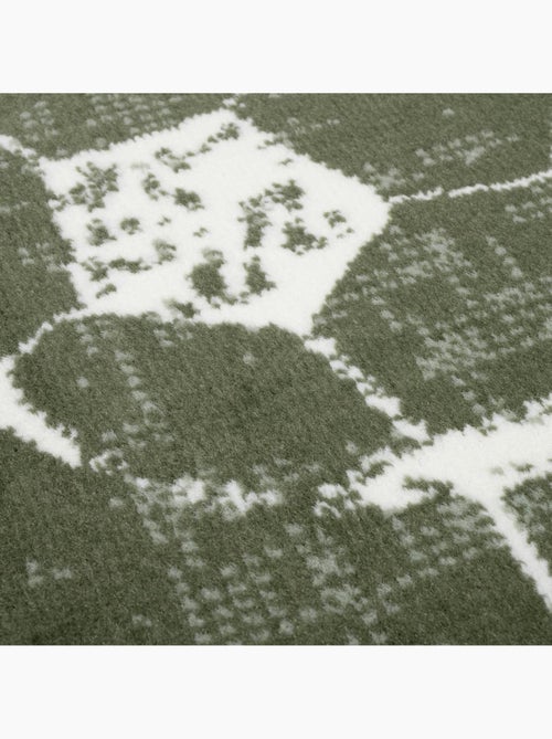Tapis enfant motif terrain de football, ludique et sportif - Kiabi Tapis enfant motif terrain de football, ludique et sportif - Kiabi