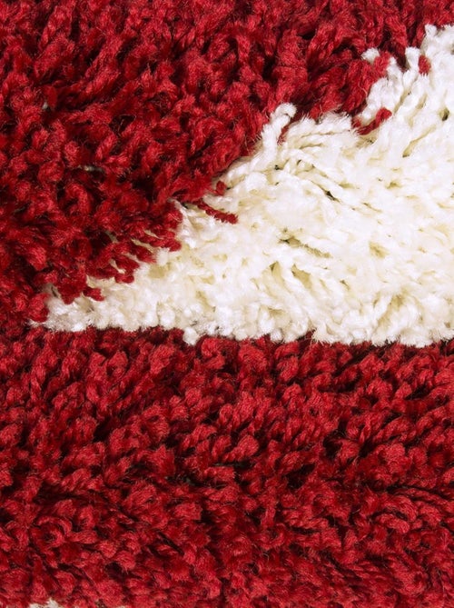 Tapis enfant tissé SHAGGY FOOT - Kiabi