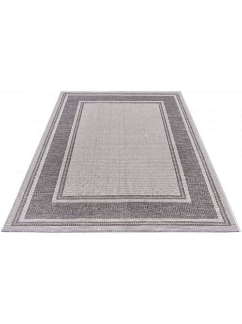Tapis exterieur, motif géométrique kilim, structure résistante, cast - Kiabi Tapis exterieur, motif géométrique kilim, structure résistante, cast - Kiabi