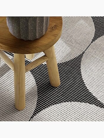 Tapis exterieur sventi géométrique