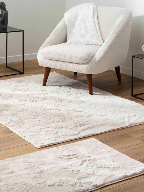 Tapis Feline Imitation Fourrure - Kiabi
