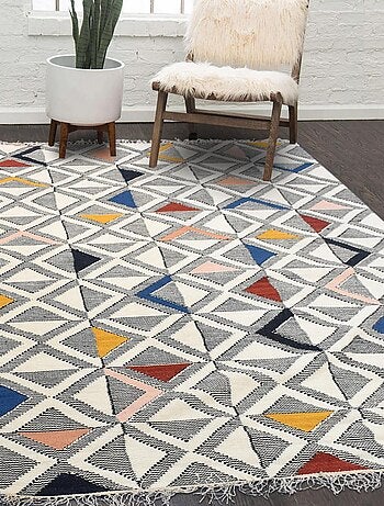 Tapis kilim fait à la main en laine motif géométrique