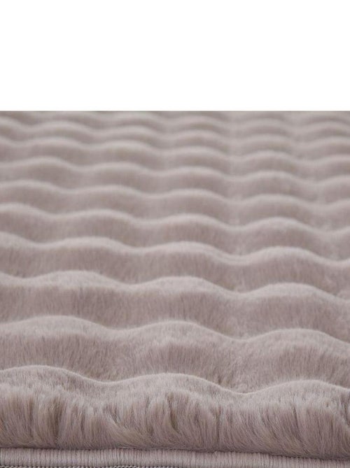 Tapis moelleux aspect 3D uni Whisper - Kiabi