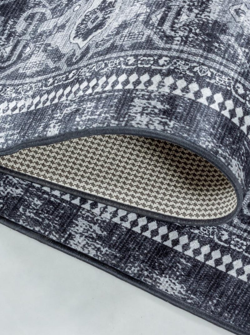 Tapis orient tissé motifs orientaux AKIAK Noir - Kiabi