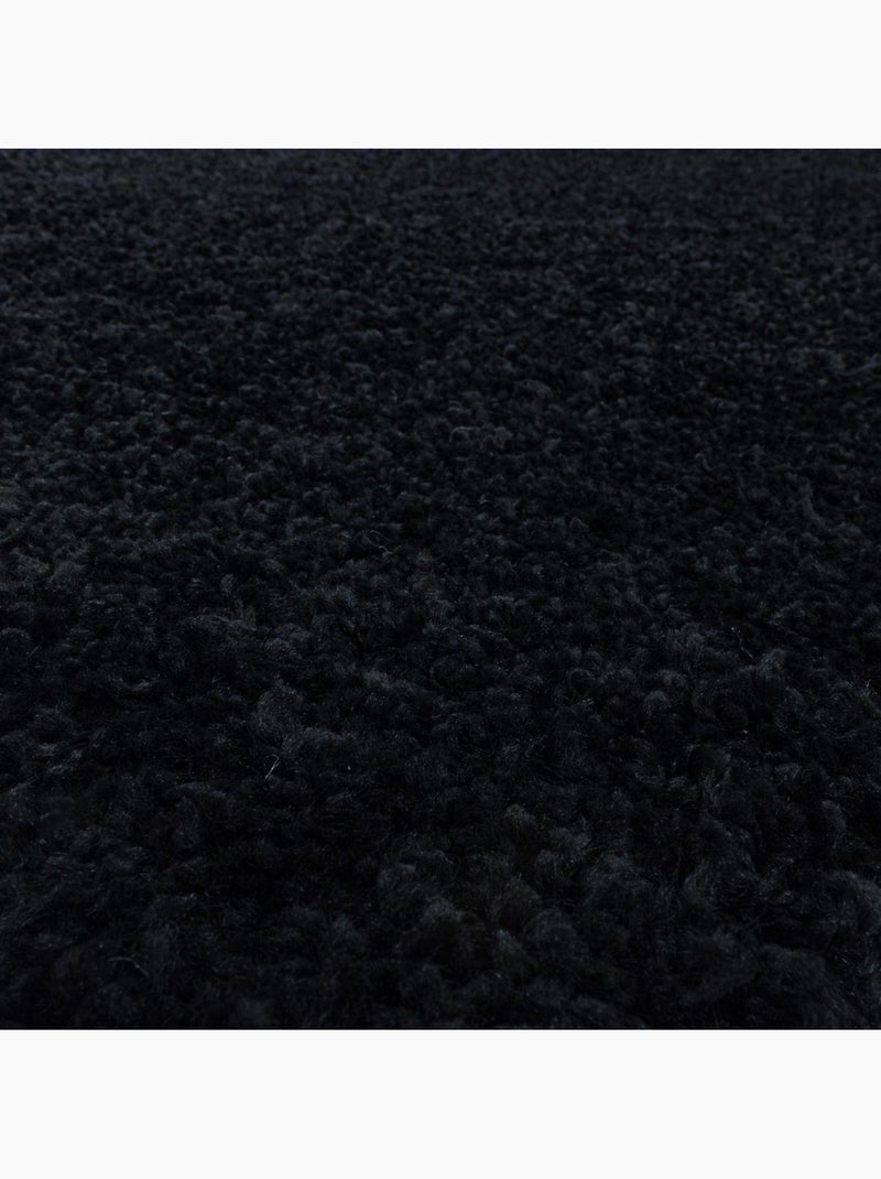 Tapis poils longs shaggy tissé motif uni UNI I Noir - Kiabi