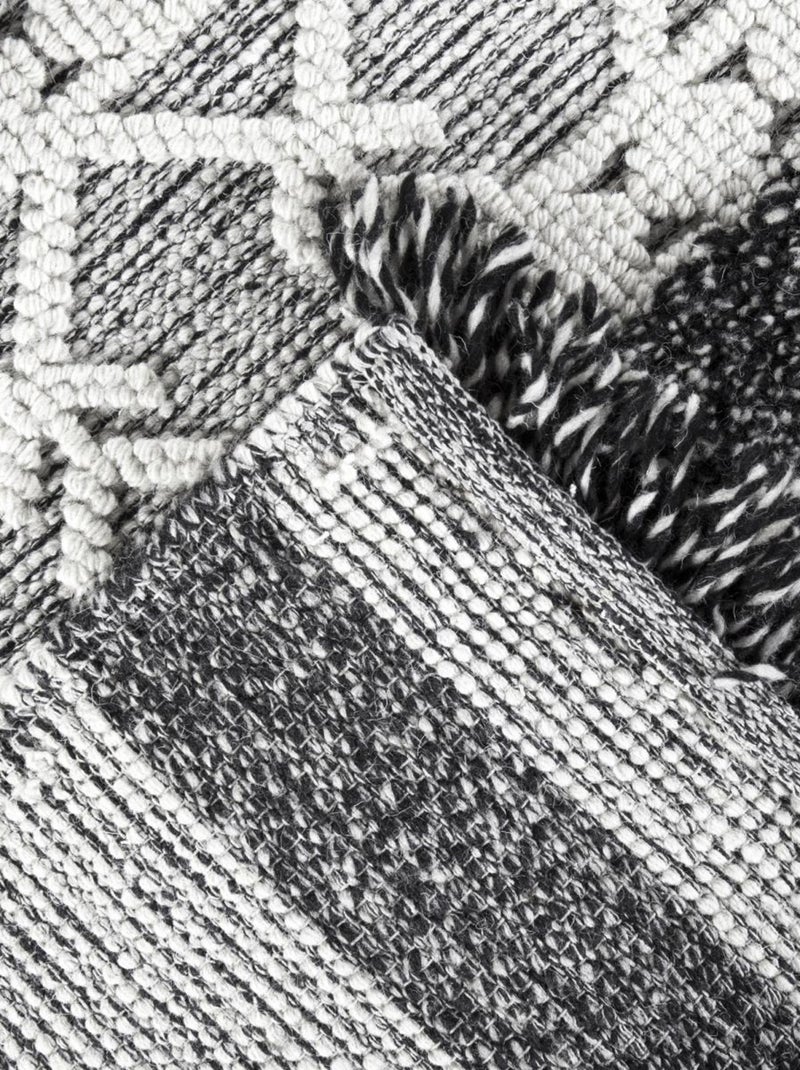 Tapis pour une chambre ou une entrée tissé en laine motif ethnique NOUKA Ecru - Kiabi