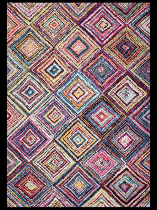Tapis pour une chambre ou une entrée tissé motif géométrique LYN6 CARI - Kiabi