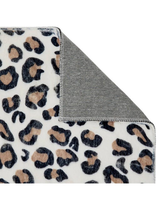 Tapis rectangulaire COUKA - Kiabi Tapis rectangulaire COUKA - Kiabi
