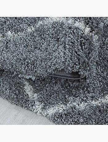 Tapis berbère tissé motif losange SHAGGY A