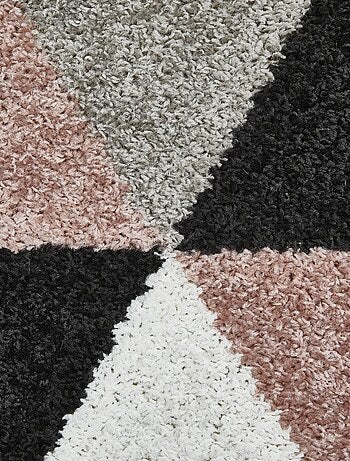 Tapis salon et chambre tissé motif géométrique KARCA