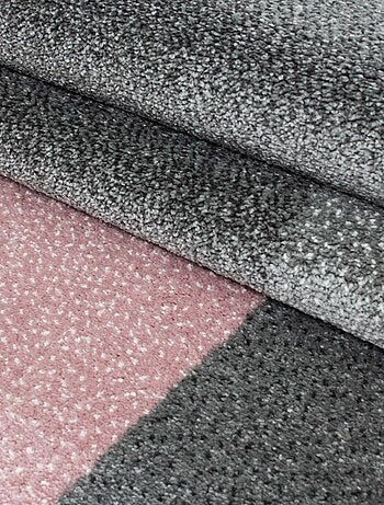 Tapis salon et chambre tissé motif géométrique KARLUK