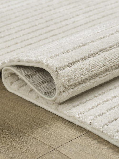 Tapis salon et chambre tissé motif simple LYN9 C - Kiabi