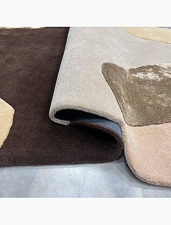 Tapis salon lonma forme orgnanique, motif abstrait en laine et viscose