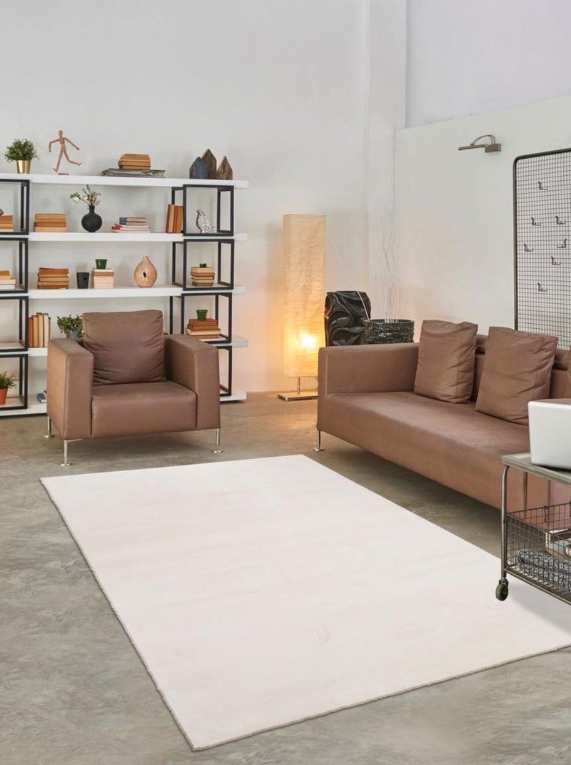 Tapis salon LYN10 LAVABLE, soft et soyeux, tapis uni à l'aspect Shaggy Ecru - Kiabi
