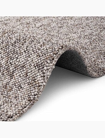 Tapis salon, motif faux uni, roccco, look chaleureux, entretien