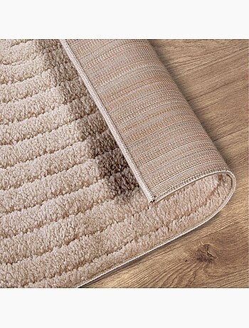 Tapis salon, motif géométrique, texture relief, panglao chaleureux