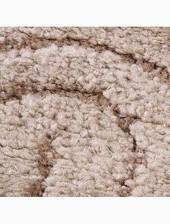 Tapis salon, motif géométrique, texture relief, panglao chaleureux
