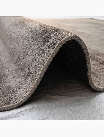 Tapis salon et chambre fait à la main en viscose motif uni NEO +