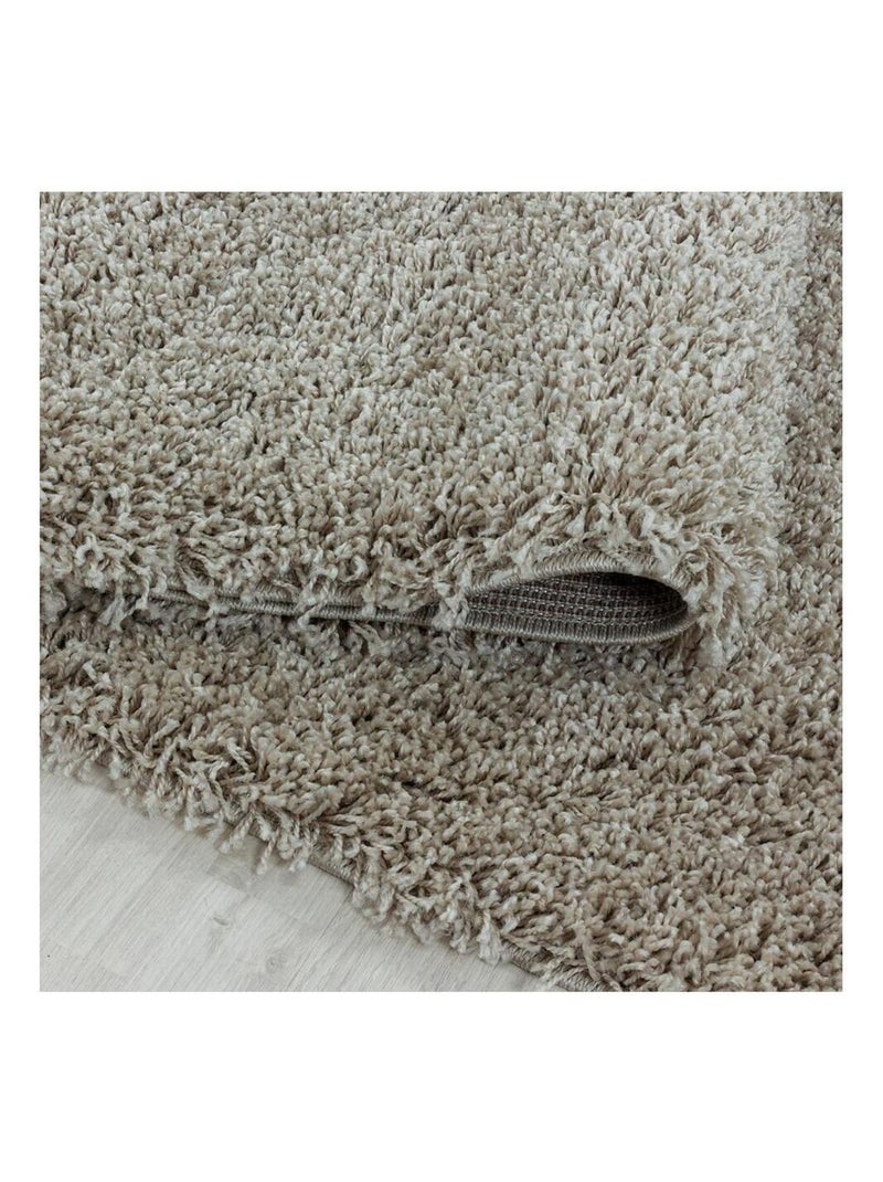 Tapis shaggy design uni rectangulaire Gadol Beige - Kiabi