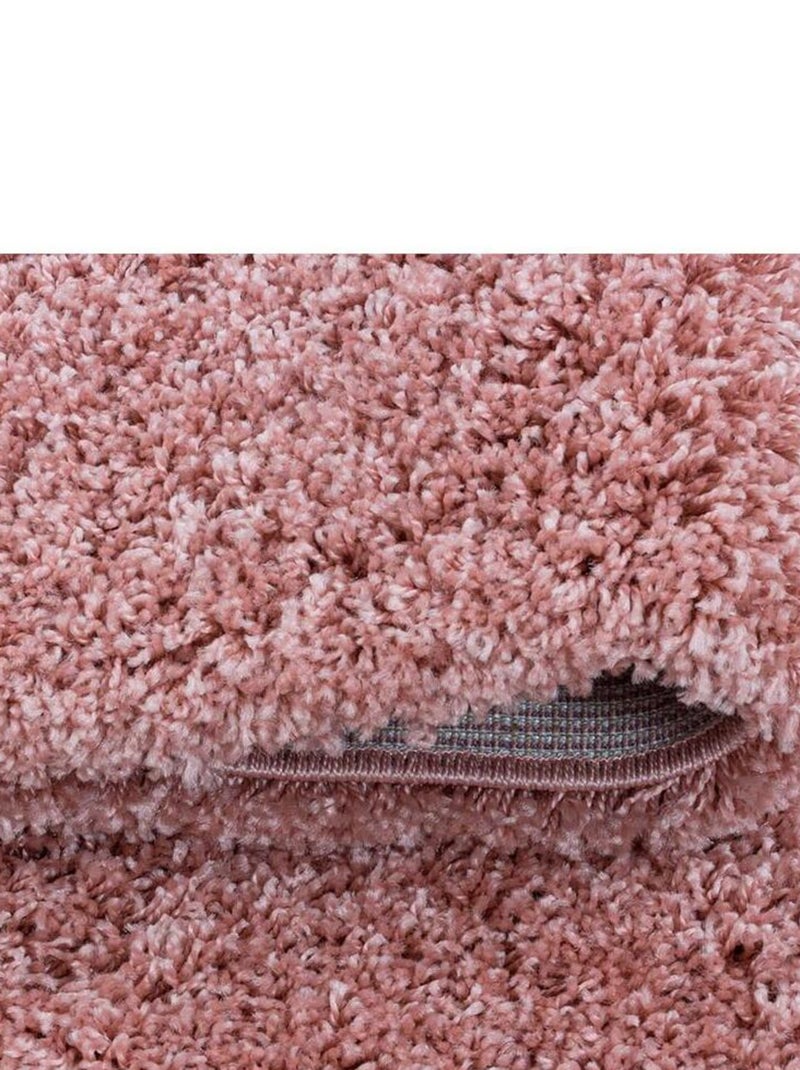 Tapis shaggy design uni rectangulaire Gadol Noir Rose - Kiabi