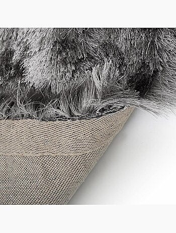 Tapis shaggy fait main motif uni SG FIN