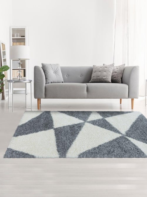 Tapis shaggy tissé motif géométrique TRIANGLE A - Kiabi