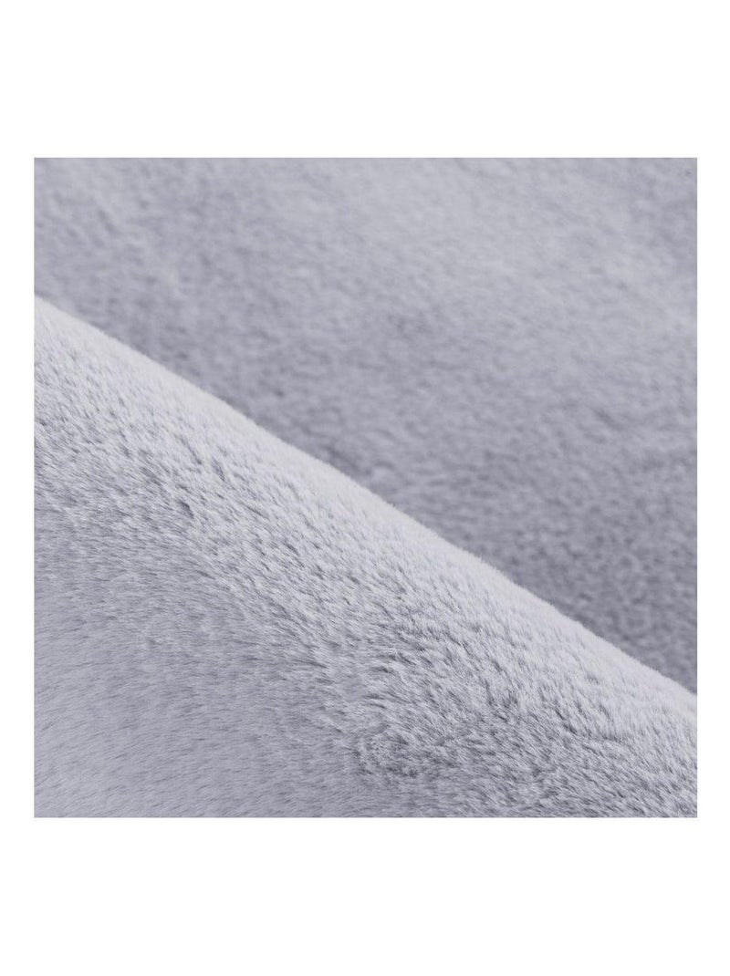 Tapis uni doux à courtes mèches Hector Argenté - Kiabi