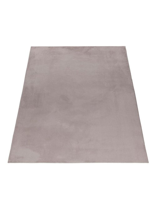 Tapis uni doux à courtes mèches Hector - Kiabi