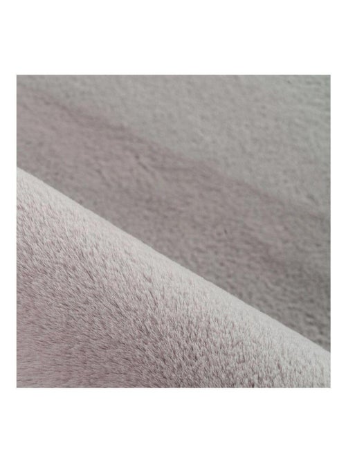 Tapis uni doux à courtes mèches Hector - Kiabi