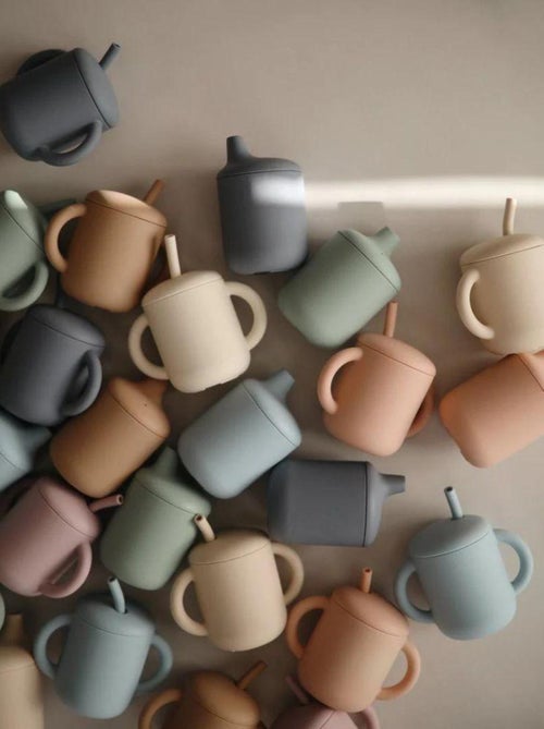 Tasse d'apprentissage avec paille en silicone - Kiabi