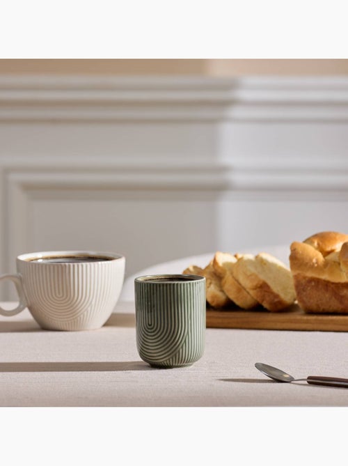 Tasse en faïence LYA - Kiabi