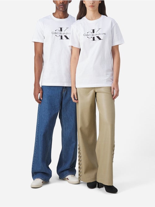 Tee Shirt Calvin Klein Disrupted outline monologo tee - Kiabi