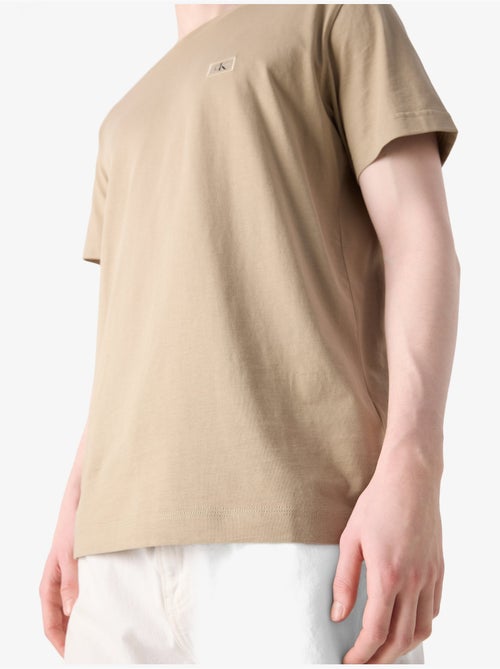 Tee Shirt Calvin Klein manches courtes - Kiabi