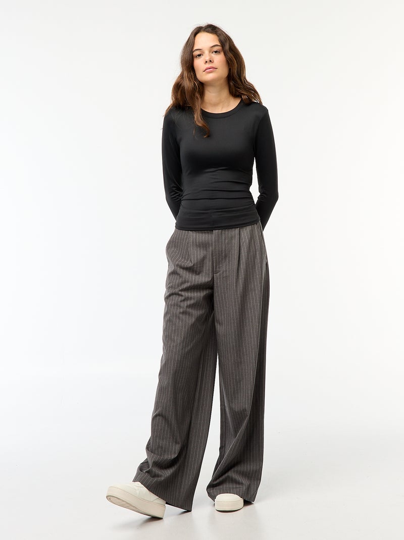 Tee-shirt cropped avec effet froissé Noir - Kiabi