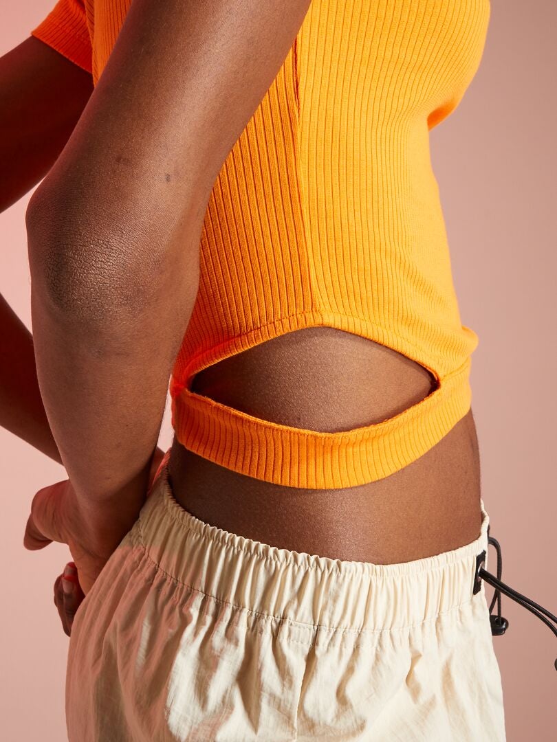 Tee-shirt cropped avec ouvertures côtés Orange - Kiabi