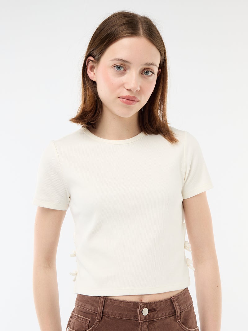Tee-shirt cropped côtelé avec noeuds Blanc - Kiabi