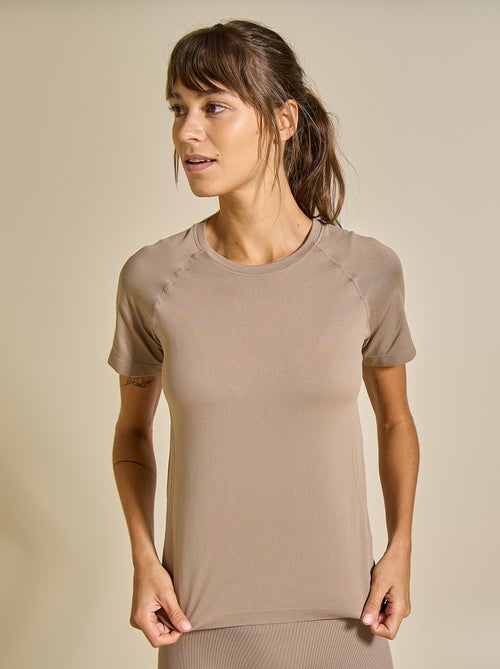 Tee-shirt de sport effet seconde peau - (ekstract) - Kiabi Tee-shirt de sport effet seconde peau - (ekstract) - Kiabi
