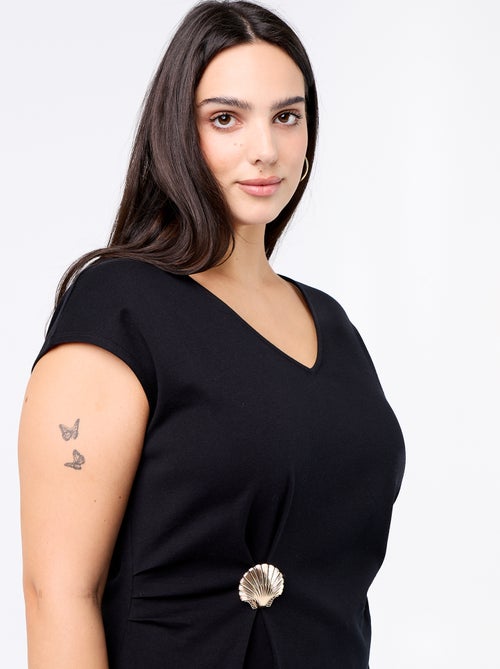 Tee-shirt drapé avec bijou doré - Kiabi