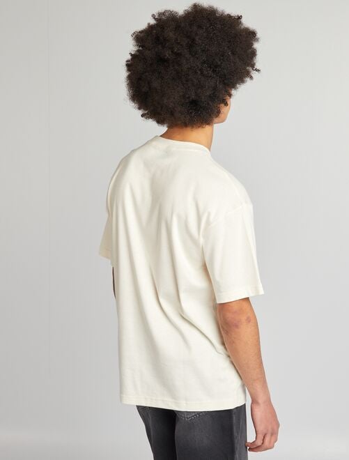 Tee-shirt en coton avec broderie poitrine - Kiabi