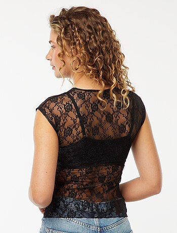 Tee-shirt en dentelle ajourée